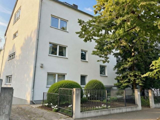 Haus zum Kaufen in Frankfurt 3.070.000,00 EUR 1023 m²
