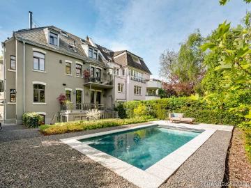 Haus zum Kaufen in Frankfurt 5.850.000,00 EUR 421.89 m²