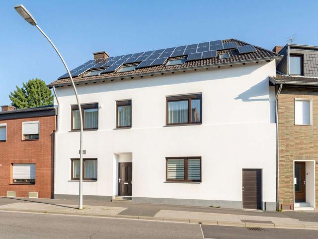 Haus zum Kaufen in Frechen 585.000,00 EUR 216 m²