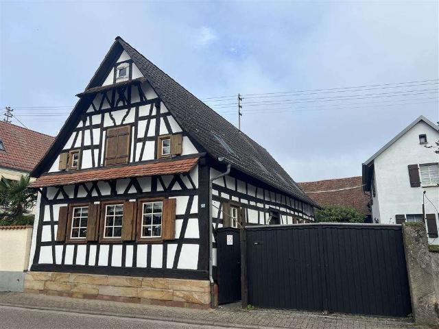 Haus zum Kaufen in Freckenfeld 599.000,00 EUR 251.7 m²