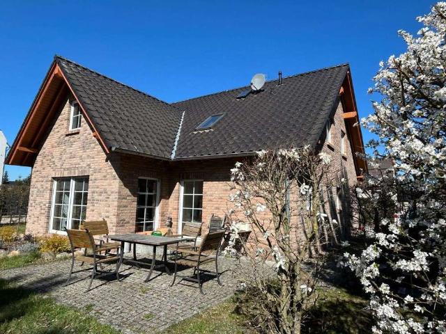 Haus zum Kaufen in Fredersdorf Vogelsdorf 549.000,00 EUR 150 m²