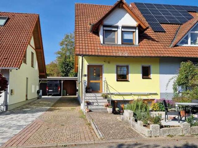 Haus zum Kaufen in Freiburg im Breisgau 795.000,00 EUR 193 m²