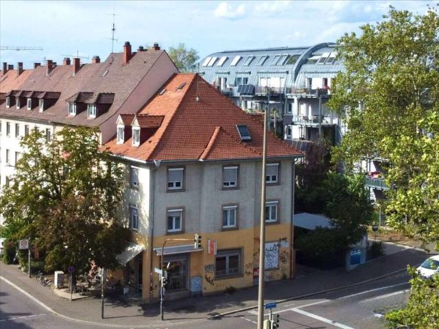 Haus zum Kaufen in Freiburg im Breisgau 890.000,00 EUR 193 m²