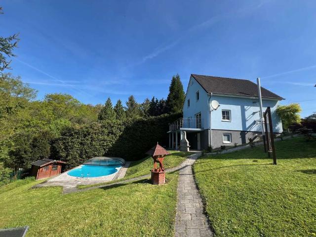 Haus zum Kaufen in Freital 448.000,00 EUR 140 m²