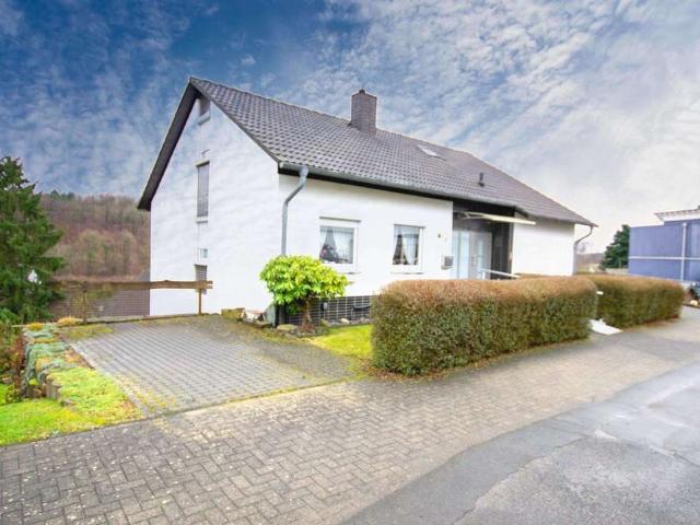 Haus zum Kaufen in Freudenberg 285.000,00 EUR 166.6 m²