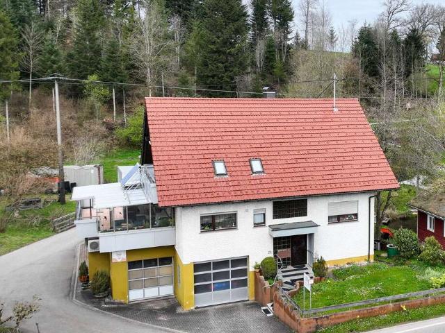 Haus zum Kaufen in Freudenstadt 395.000,00 EUR 259 m²
