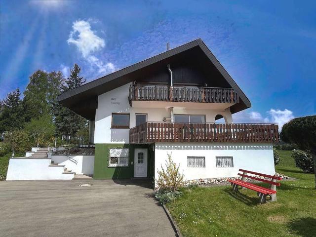 Haus zum Kaufen in Friedenweiler 490.000,00 EUR 283 m²