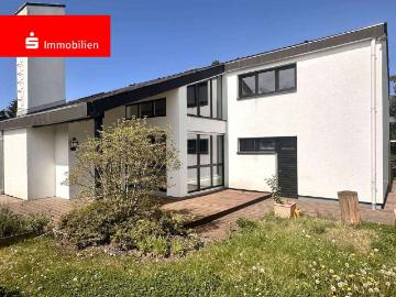 Haus zum Kaufen in Friedrichsdorf 1.090.000,00 EUR 208.79 m²