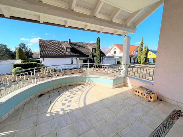 Haus zum Kaufen in Friesenheim Oberweier 895.000,00 EUR 465 m²