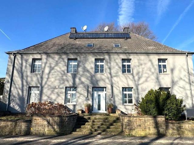 Haus zum Kaufen in Fröndenberg 680.000,00 EUR 525 m²