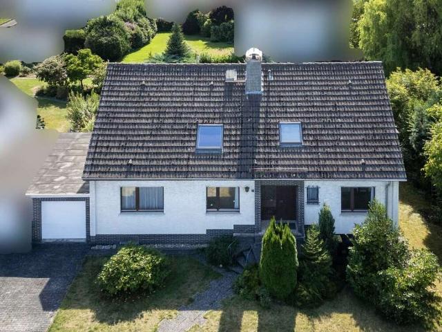 Haus zum Kaufen in Fuldatal Ihringshausen 390.000,00 EUR 182 m²