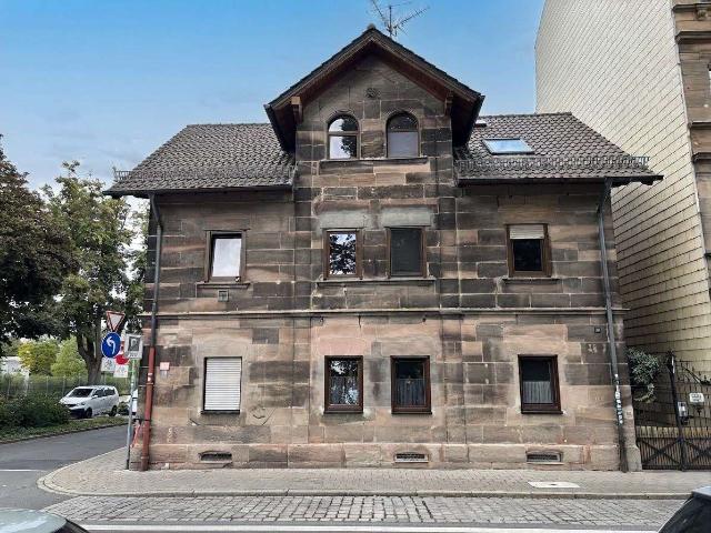 Haus zum Kaufen in Fürth 450.000,00 EUR 226 m²