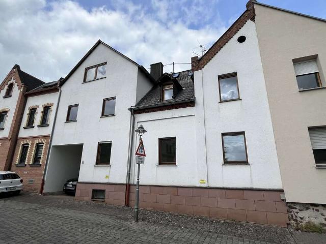 Haus zum Kaufen in Koblenz 469.000,00 EUR 205.47 m²
