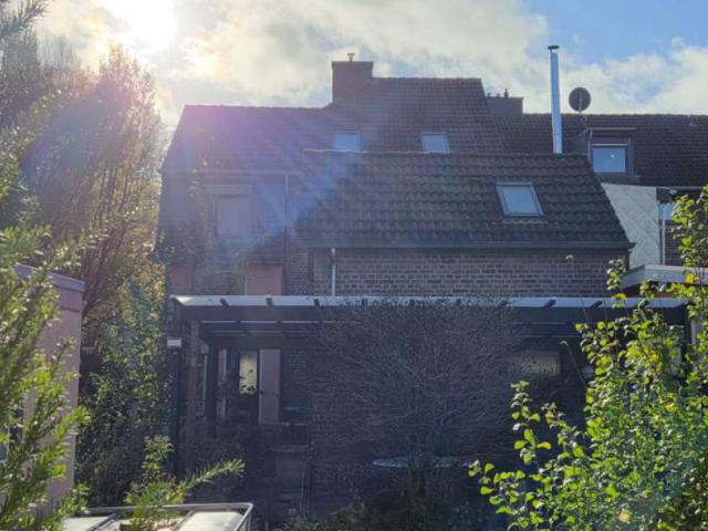 Haus zum Kaufen in Kohlscheid 379.000,00 EUR 192 m²