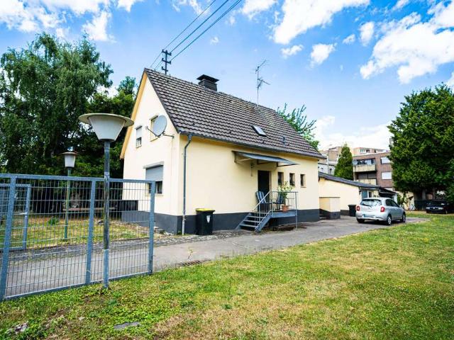 Haus zum Kaufen in Köln 431.000,00 EUR 116.63 m²