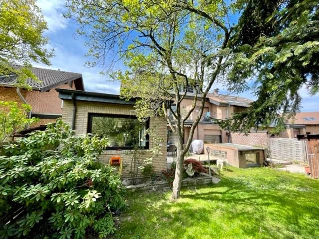 Haus zum Kaufen in Köln 629.000,00 EUR 217 m²