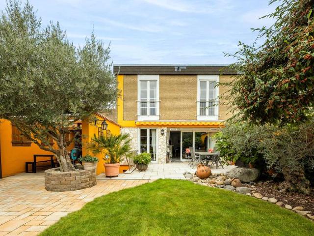 Haus zum Kaufen in Köln 649.000,00 EUR 108.72 m²