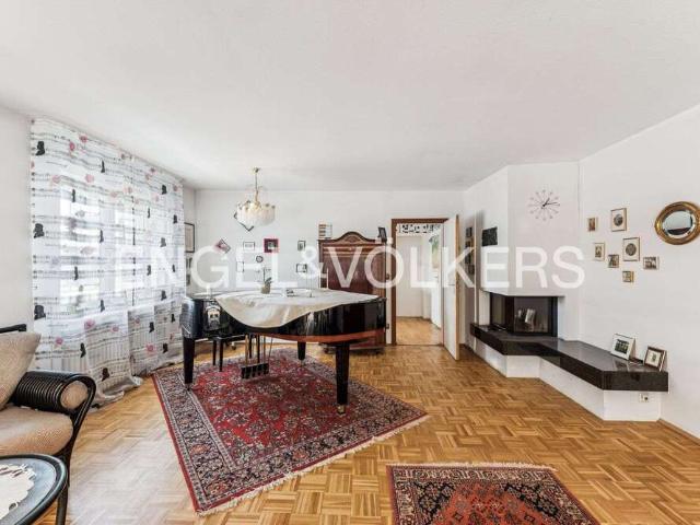 Haus zum Kaufen in Köln 660.000,00 EUR 200 m²