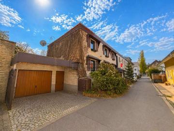 Haus zum Kaufen in Köln 689.000,00 EUR 250 m²