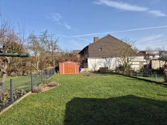 Haus zum Kaufen in Köln 698.000,00 EUR 200 m²