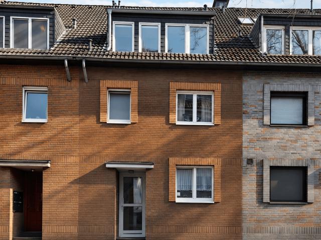 Haus zum Kaufen in Köln 985.000,00 EUR 244 m²