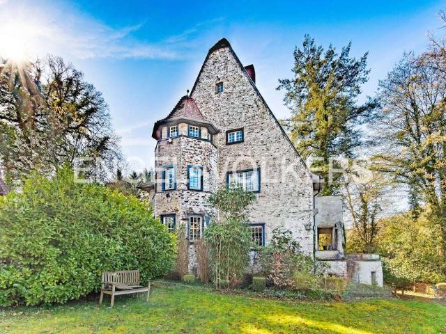 Haus zum Kaufen in Köln 990.000,00 EUR 239 m²