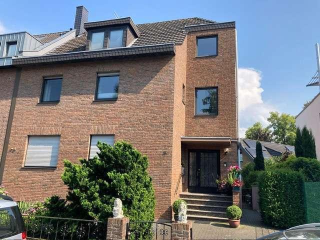 Haus zum Kaufen in Köln 1.090.000,00 EUR 225.72 m²