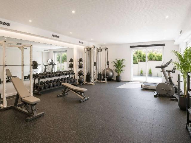 Haus zum Kaufen in Köln 1.290.000,00 EUR 295.54 m²