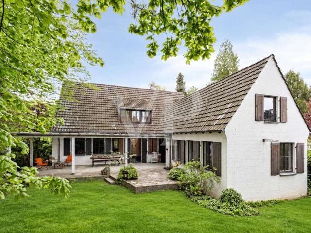 Haus zum Kaufen in Köln 1.290.000,00 EUR 210.88 m²