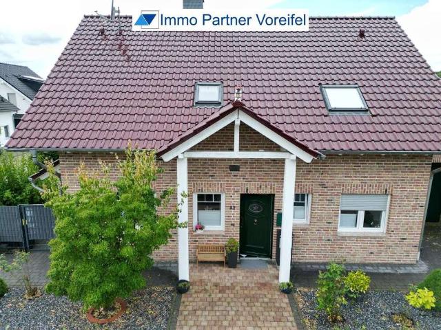 Haus zum Kaufen in Köln 1.299.000,00 EUR 180 m²