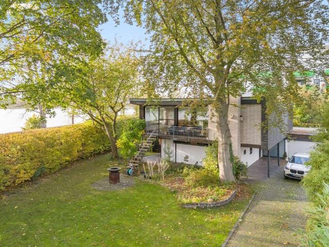 Haus zum Kaufen in Köln 1.299.000,00 EUR 304 m²