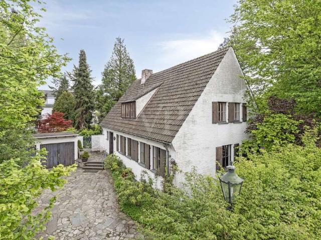 Haus zum Kaufen in Köln 1.390.000,00 EUR 210.88 m²