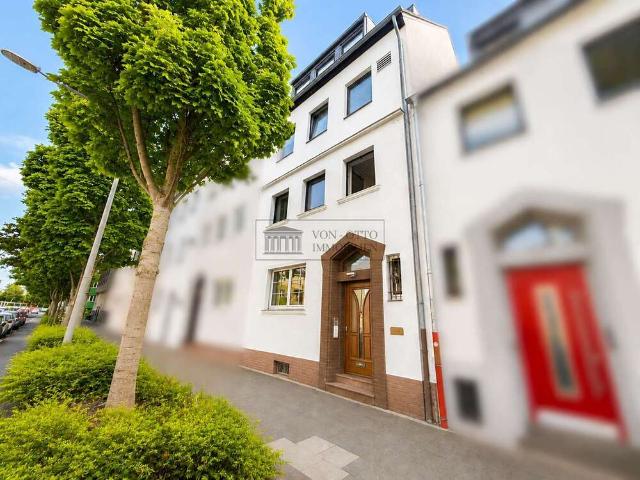 Haus zum Kaufen in Köln 1.649.999,00 EUR 260.8 m²