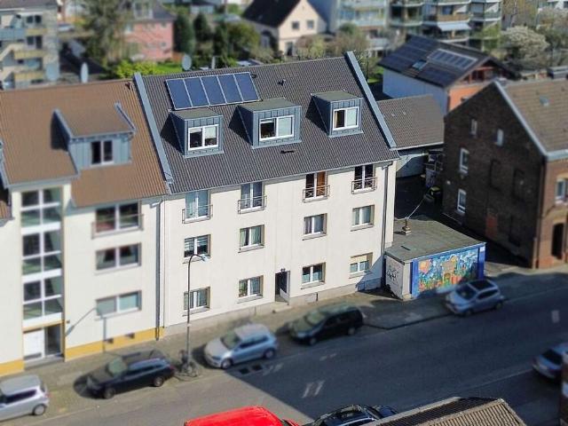 Haus zum Kaufen in Köln 1.600.000,00 EUR 447 m²