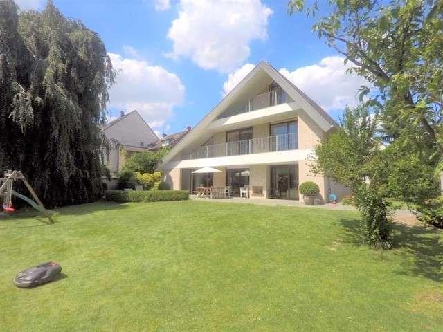 Haus zum Kaufen in Köln 1.700.000,00 EUR 250 m²