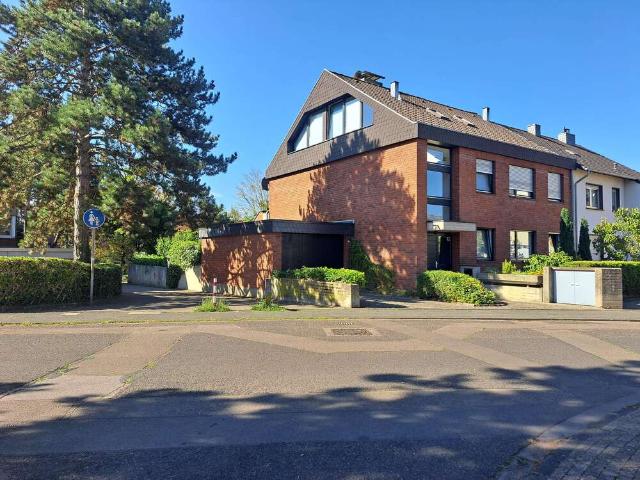 Haus zum Kaufen in Köln 1.800.000,00 EUR 252 m²