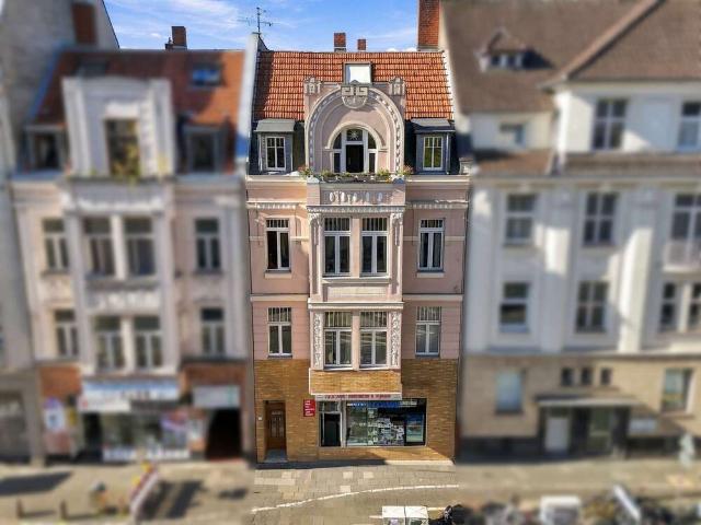 Haus zum Kaufen in Köln 1.800.000,00 EUR 537 m²