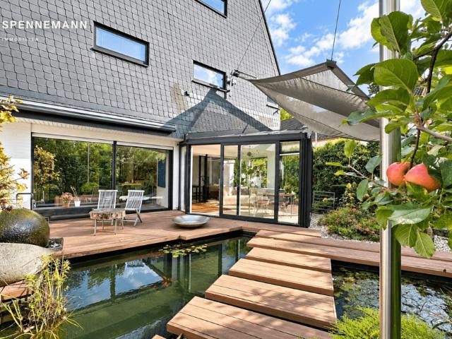 Haus zum Kaufen in Köln 1.995.000,00 EUR 380 m²