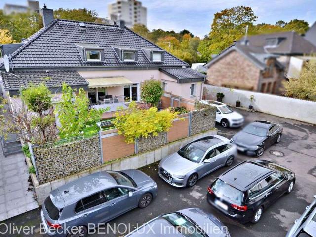 Haus zum Kaufen in Köln 2.090.000,00 EUR 262 m²