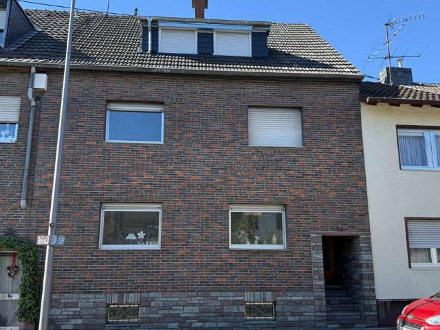 Haus zum Kaufen in Köln Weiden 419.000,00 EUR 150 m²