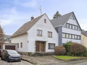 Haus zum Kaufen in Köln Weiden 695.000,00 EUR 148 m²
