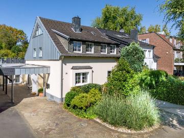 Schneider-Clauß-Straße, Köln, Hochkirchen, Rondorf