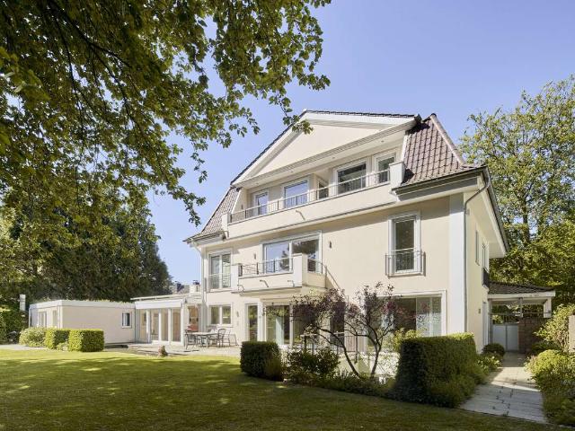 Haus zum Kaufen in Köln Lindenthal 4.250.000,00 EUR 535 m²