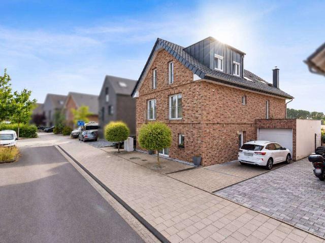 Haus zum Kaufen in Köln Roggendorf 995.000,00 EUR 261.56 m²