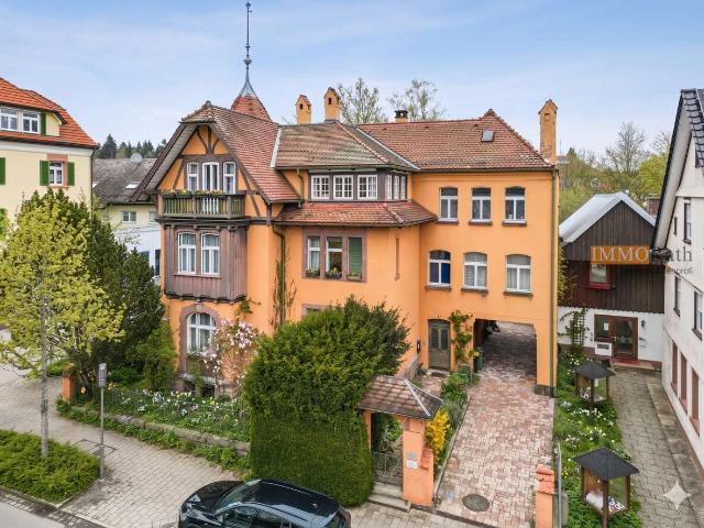 Haus zum Kaufen in Königsfeld im Schwarzwald 480.000,00 EUR 472 m²