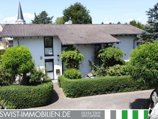 Haus zum Kaufen in Königswinter Stieldorf 650.000,00 EUR 218.7 m²