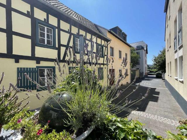 Haus zum Kaufen in Königswinter 599.000,00 EUR 282.8 m²