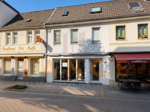 Haus zum Kaufen in Königswinter 690.000,00 EUR 228 m²
