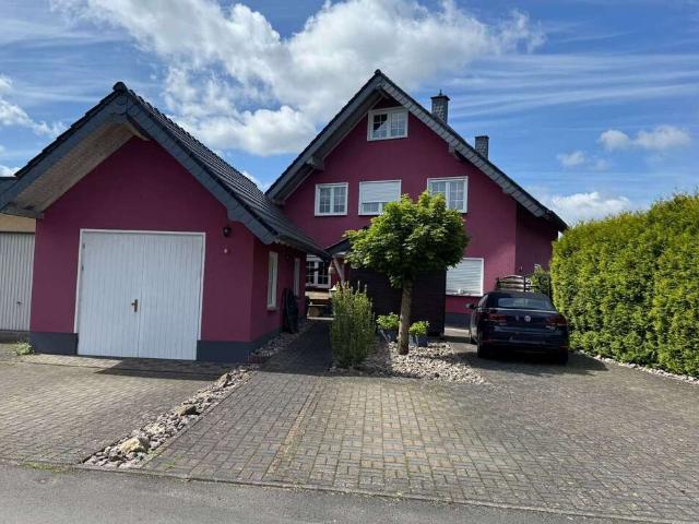 Haus zum Kaufen in Königswinter 698.000,00 EUR 235 m²