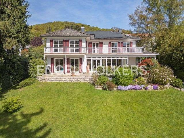 Haus zum Kaufen in Königstein 3.280.000,00 EUR 295 m²